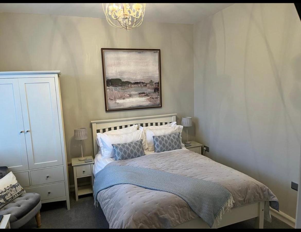 Castellor Bed & Breakfast Cemaes Bay Exterior photo