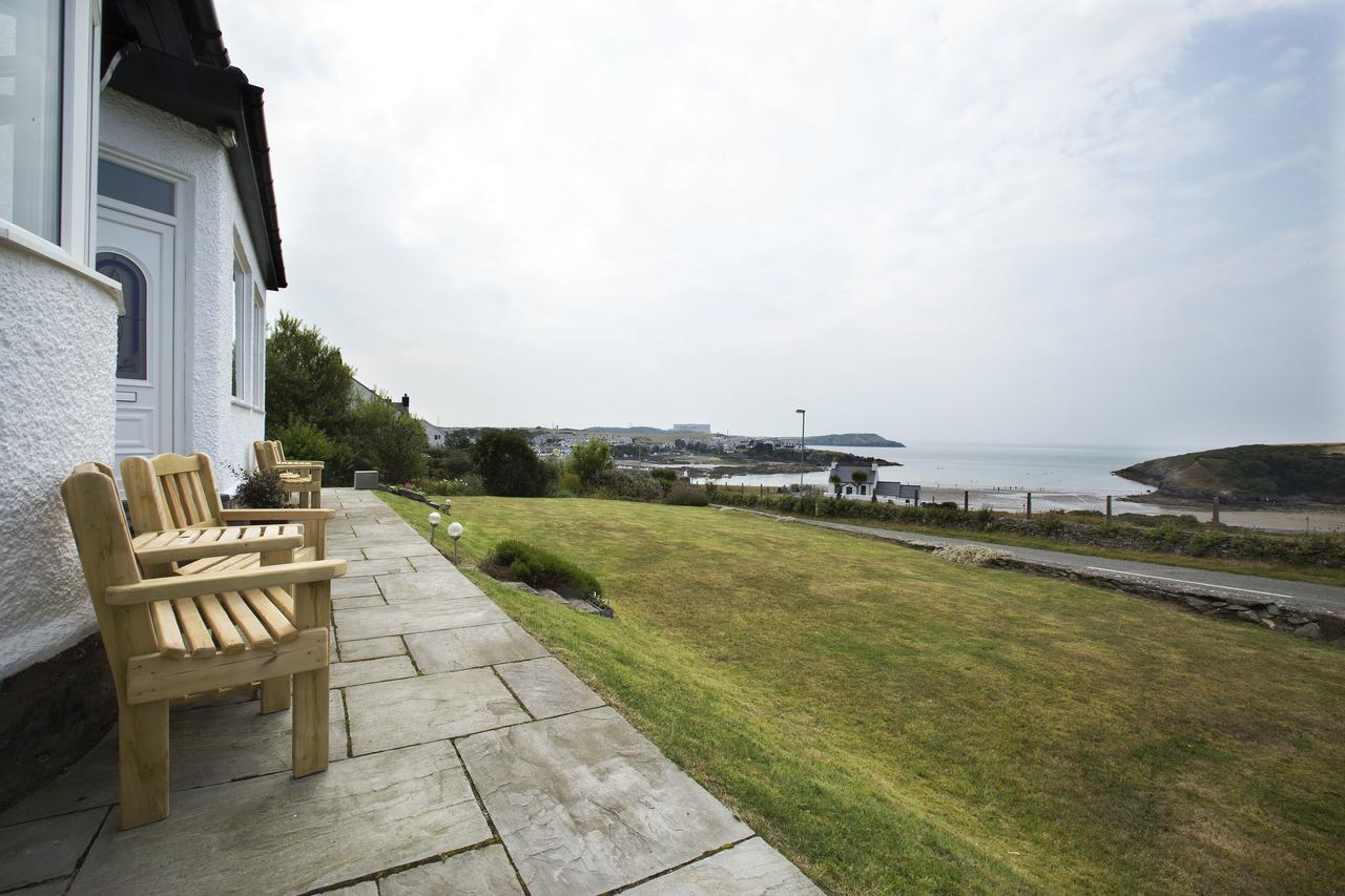Castellor Bed & Breakfast Cemaes Bay Exterior photo